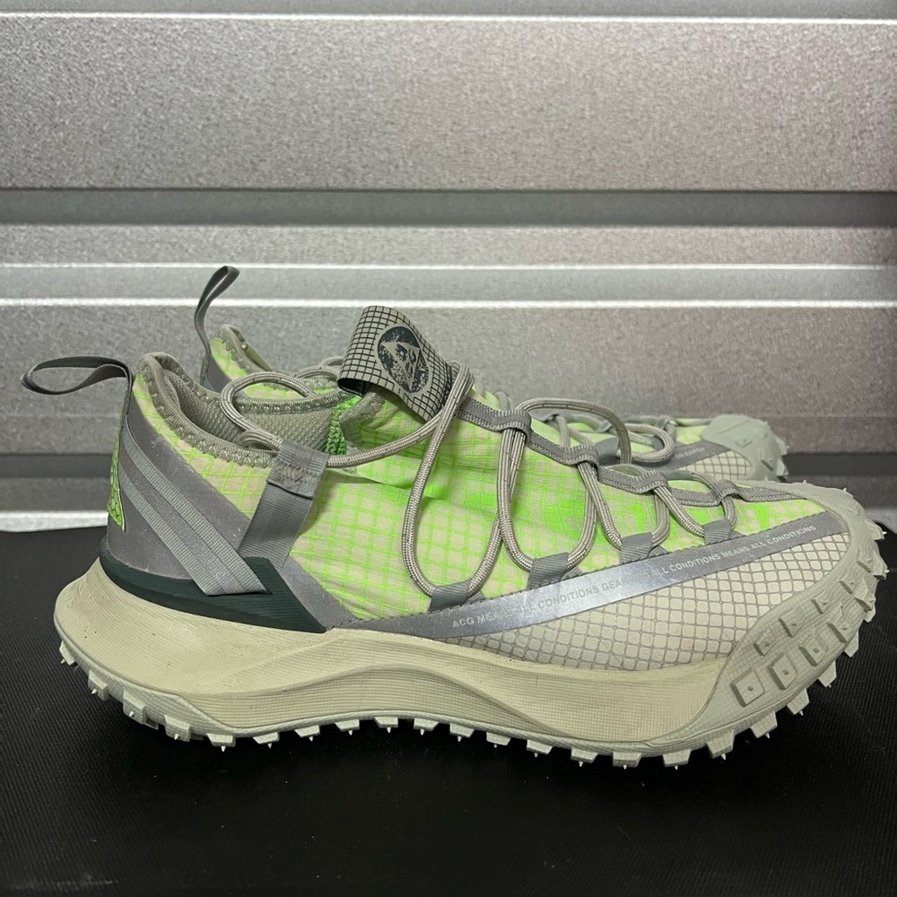 Nike ACG Lime and Gray Trail Shoes mountian fly men’s  low sea glass 7.5